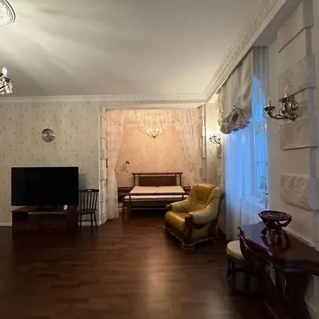 Gold Apartment *
