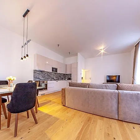 Gold Apartment